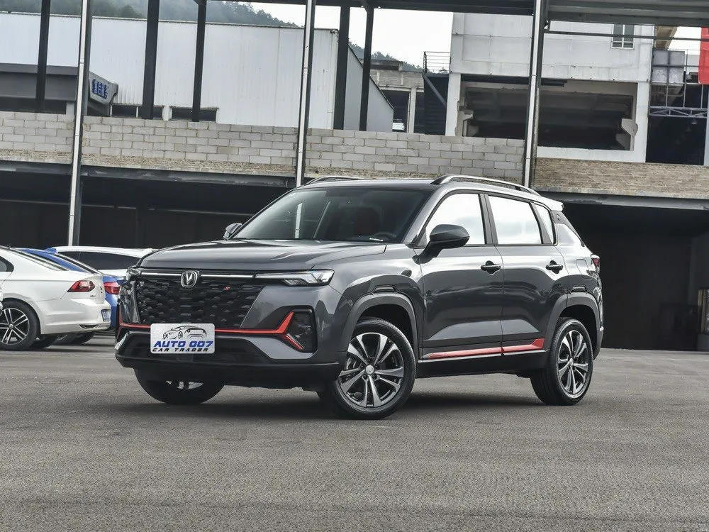 Changan CS35 Plus পেট্রোল কার