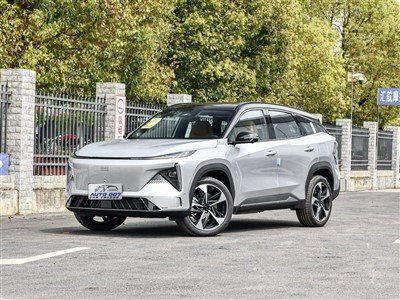 Geely Galaxy L7 প্লাগইন হাইব্রিড কার